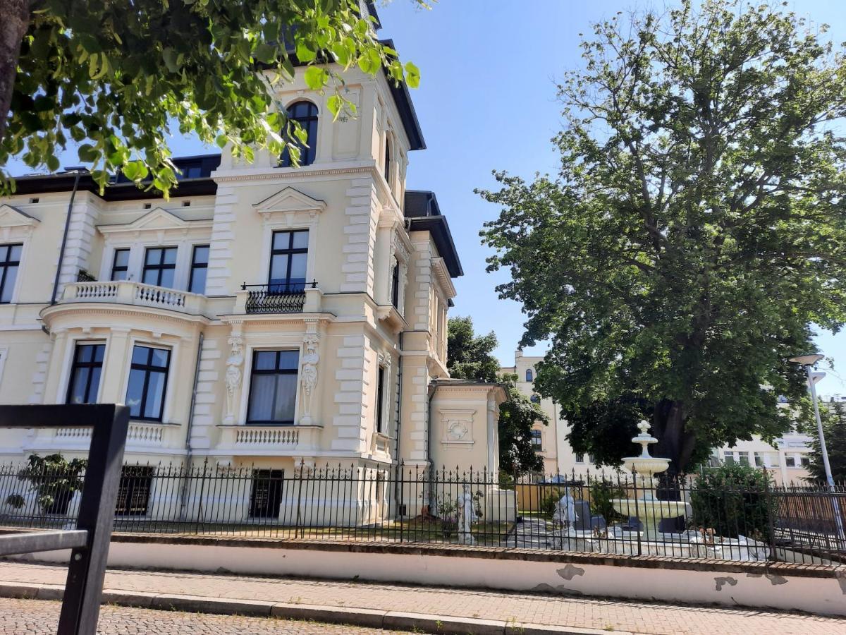 Ferienwohnung Zimmer An Der Zollelbe Magdeburg Exterior foto